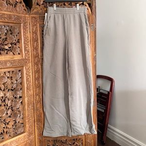 Aritzia wide leg sweatpants